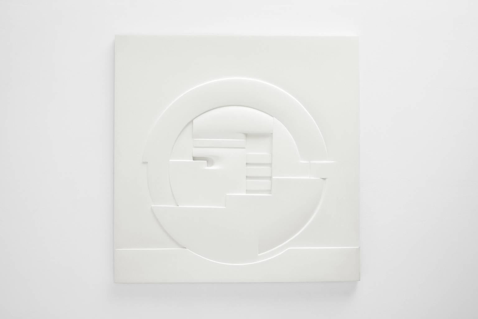 Beautiful abstract wall relief by Jan Verschoor (1943), Holland, 1983. studied at the Rijksacademie of Amsterdam. Verschoor worked in different materials such as bronze, brass, marble aluminum, steel and plastic. This relief is made of polyester.