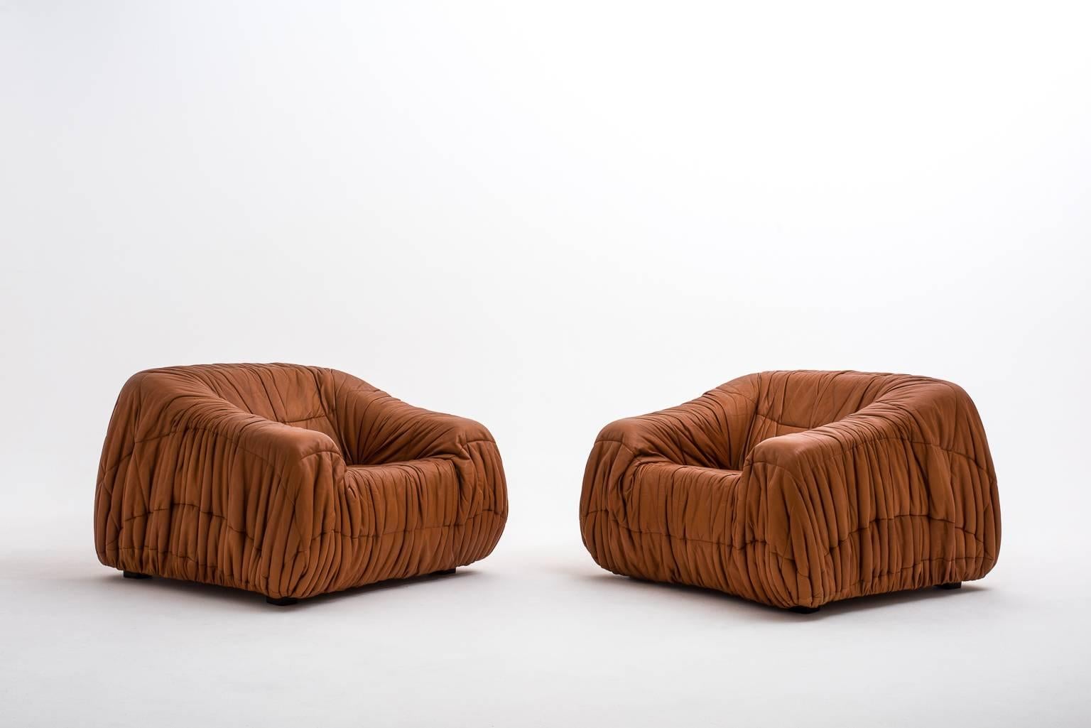 Mid-Century Modern Distinctive 'Piumino' Lounge Chairs by De Pas D'urbino & Lomazzi for Dell'Oca