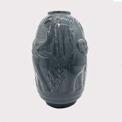 Vase Art déco représentant un éléphant, par Charles Catteau