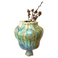 Jarrón de gres hecho a mano «Jungle Green», colección «Naïve» de Hania Jneid