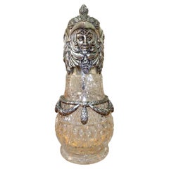 Pichet à vin en cristal de Bohême avec sculptures de Bacchus et de satyres, en argent massif