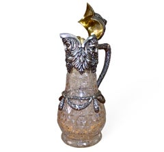 Pichet à vin en cristal de Bohême avec sculptures de Bacchus et de satyres, en argent massif