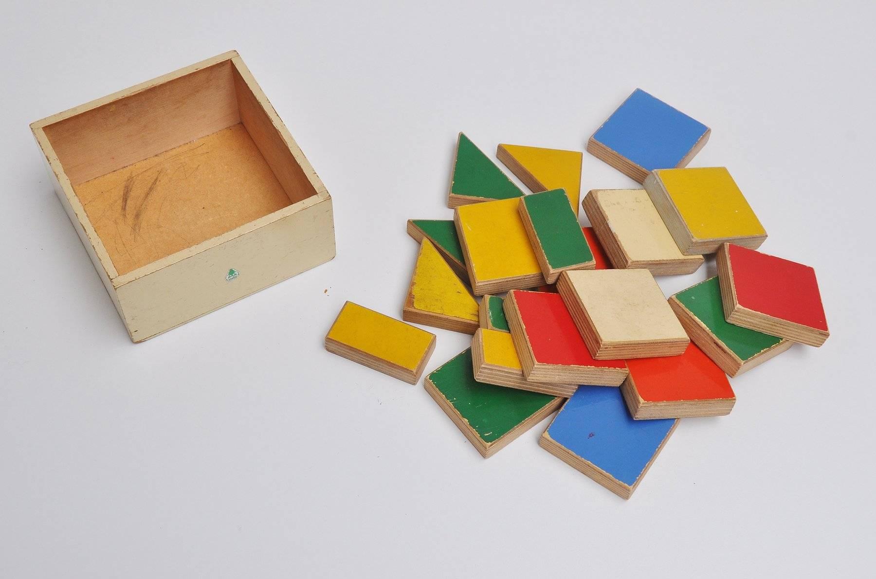 Mid-20th Century ADO Ko Verzuu Puzzle Box Decorative Kids Toy, 1950
