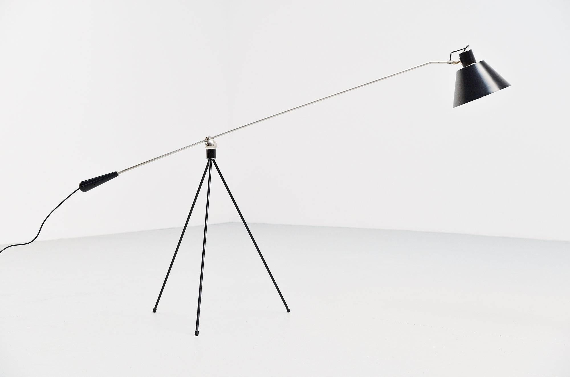 H. Fillekes Magneto Floor Lamp Artiforte, 1954 2