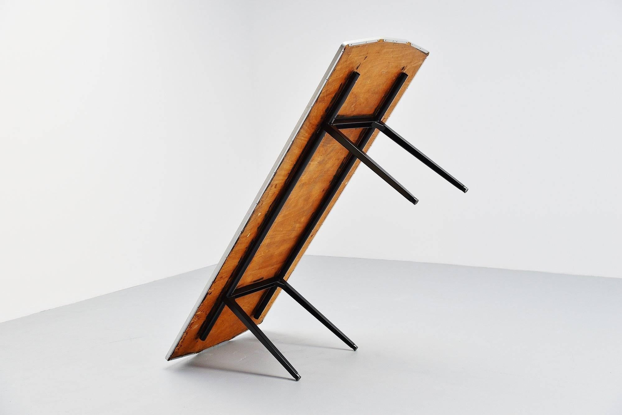 Mid-20th Century Friso Kramer Reform Table Octagon, Ahrend de Cirkel, 1955 For Sale