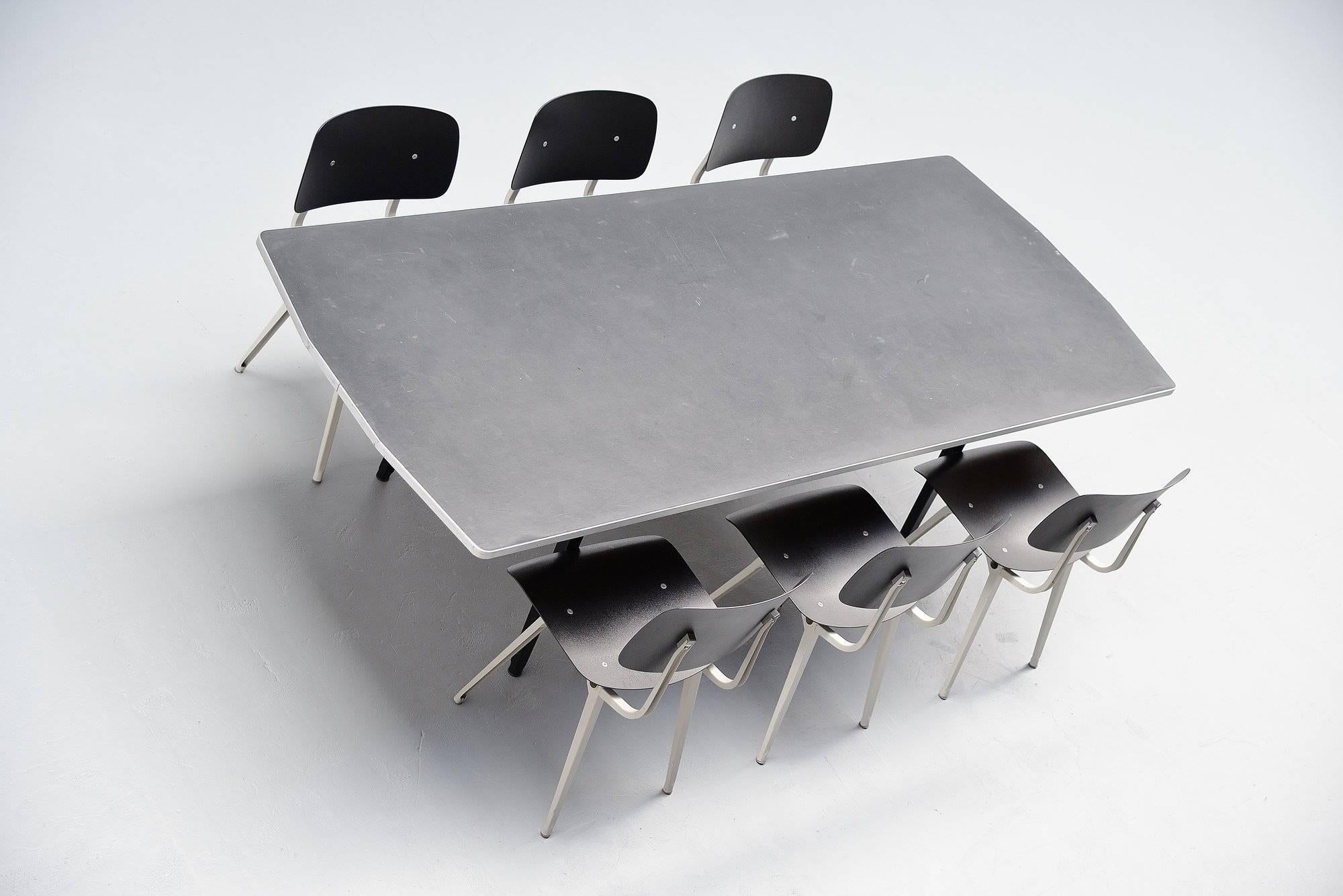 Friso Kramer Reform Table Octagon, Ahrend de Cirkel, 1955 For Sale 1