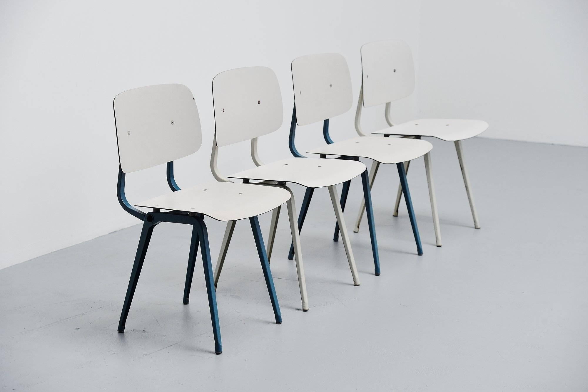 Mid-Century Modern Friso Kramer Revolt Chairs Set 1953 Blue Grey White For Sale