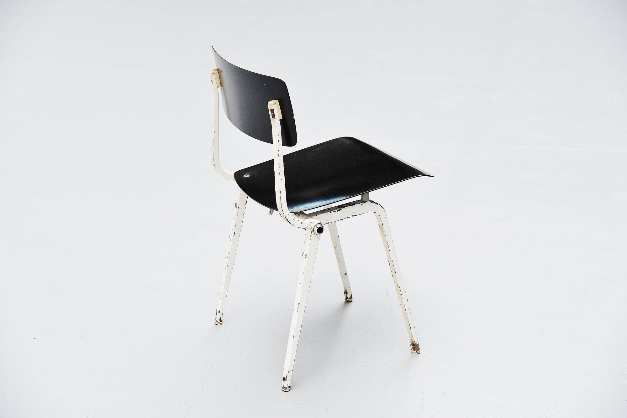 Industrial Friso Kramer Revolt Folding Chair for Ahrend de Cirkel, 1953 For Sale