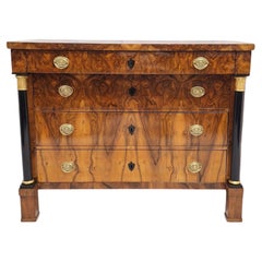 Biedermeier column chest of drawers, walnut, circa 1820/25