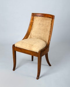 Lot de six chaises « gondola » Karl Johan, en bouleau teinté, vers 1820