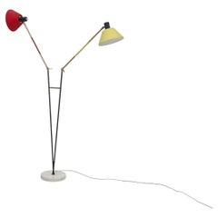 Lámpara de pie con dos brazos orientables, fabricada por Stilux Italia en los años 50