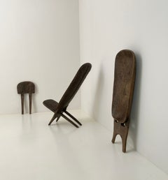 Ein Paar Holzstühle „Star Gazer“ in der Tradition des afrikanischen Kunsthandwerks