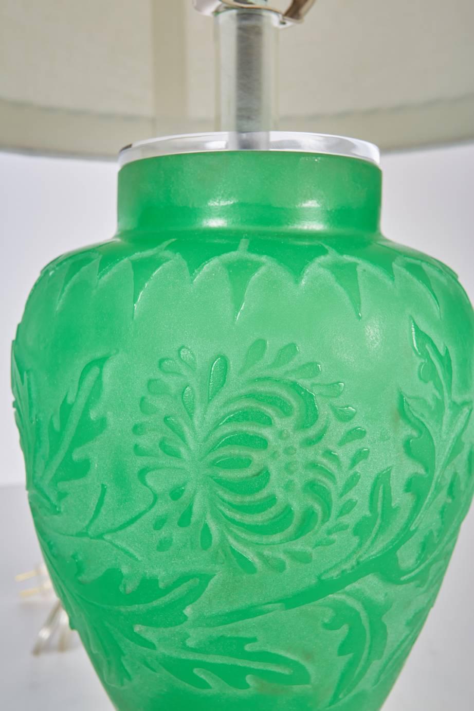 Steuben jade green acid cut back lamp in chrysanthemum pattern now mounted as a lamp with custom Lucite base and new, custom linen shade trimmed in twisted green and white cording.