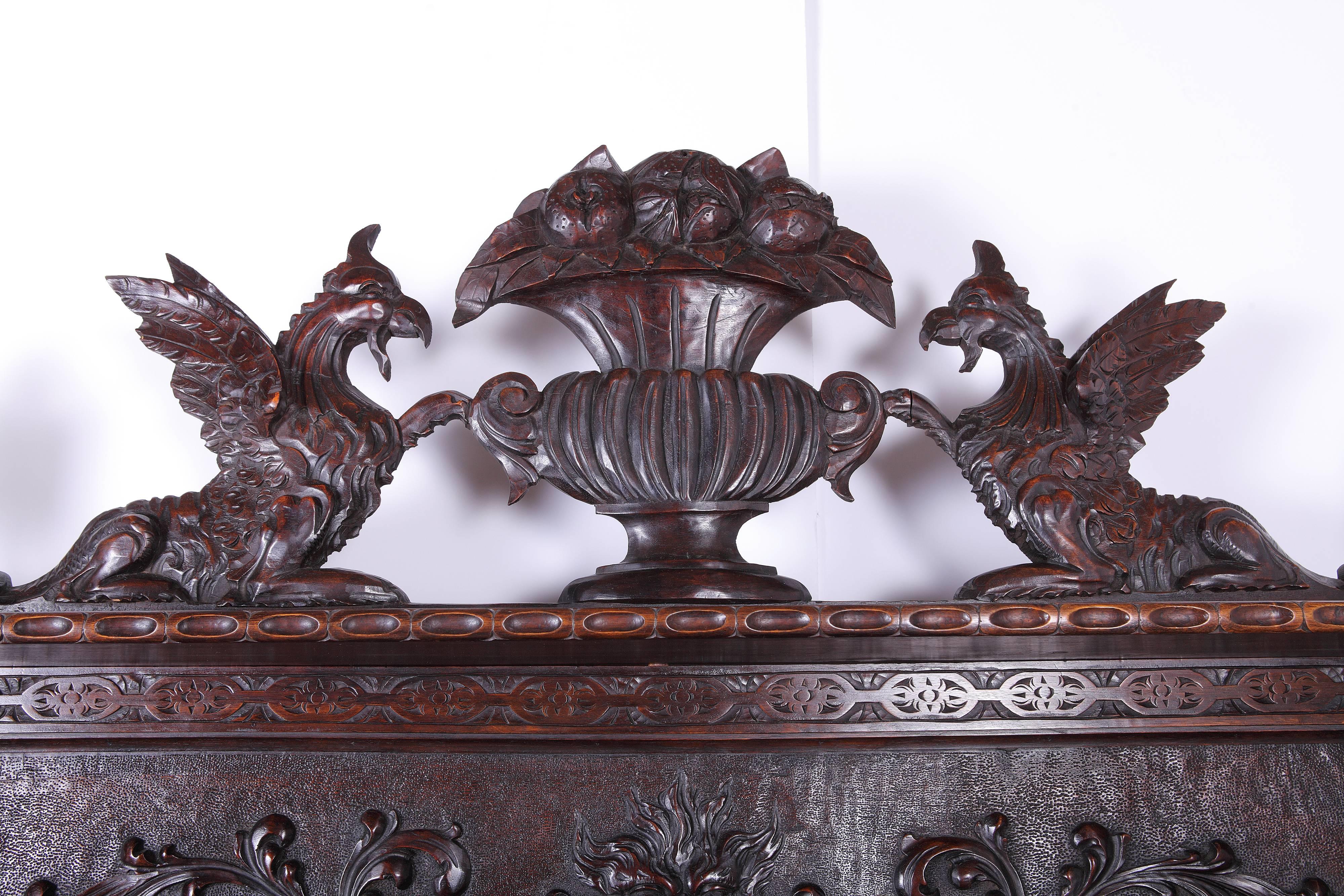 Italian Renaissance Revival Sideboard, Late 19th Century In Excellent Condition In Dallas, TX
