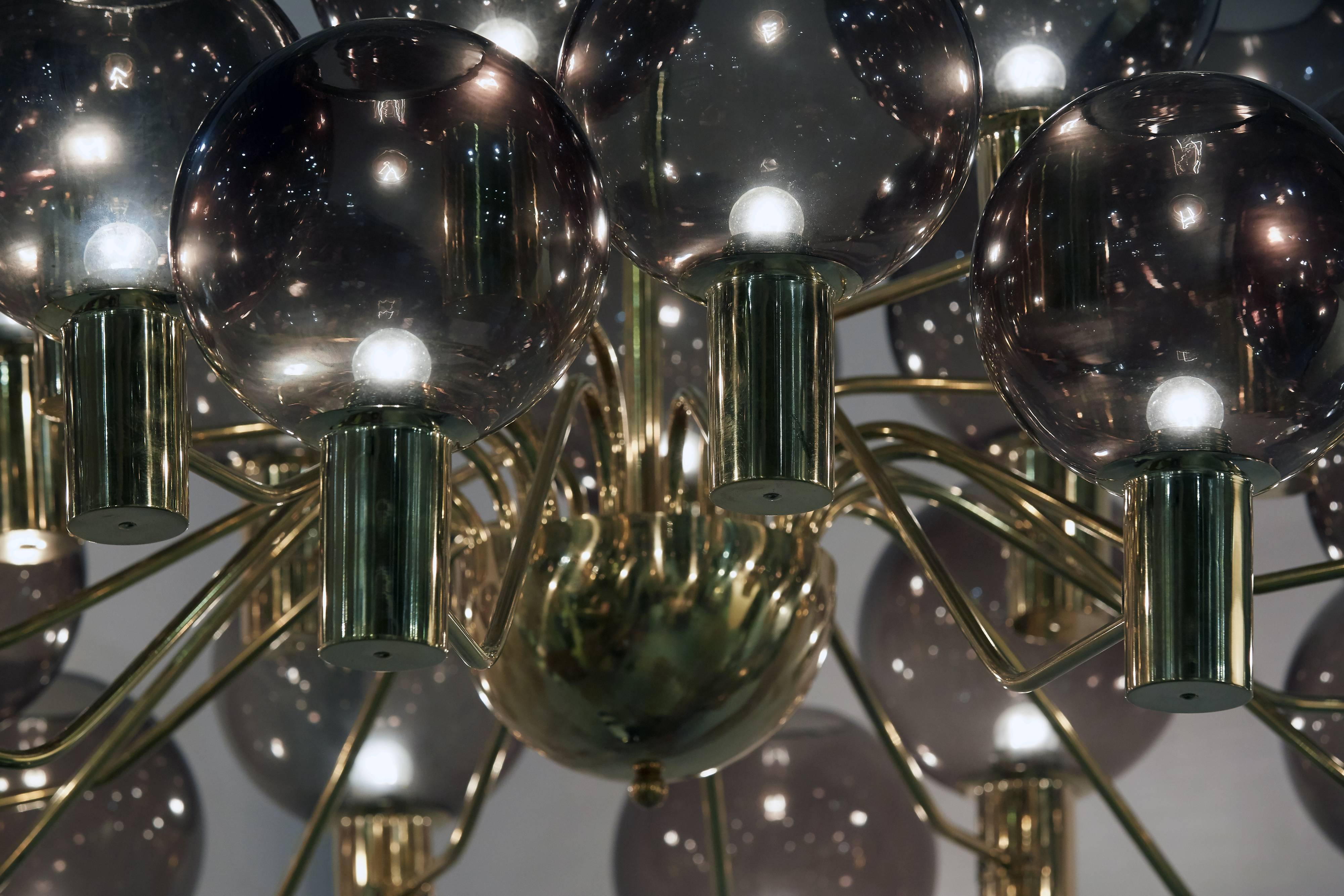 Brass Large Swedish Mid-Century Modern Chandelier Attributed to Hans-Agne Jacobsson