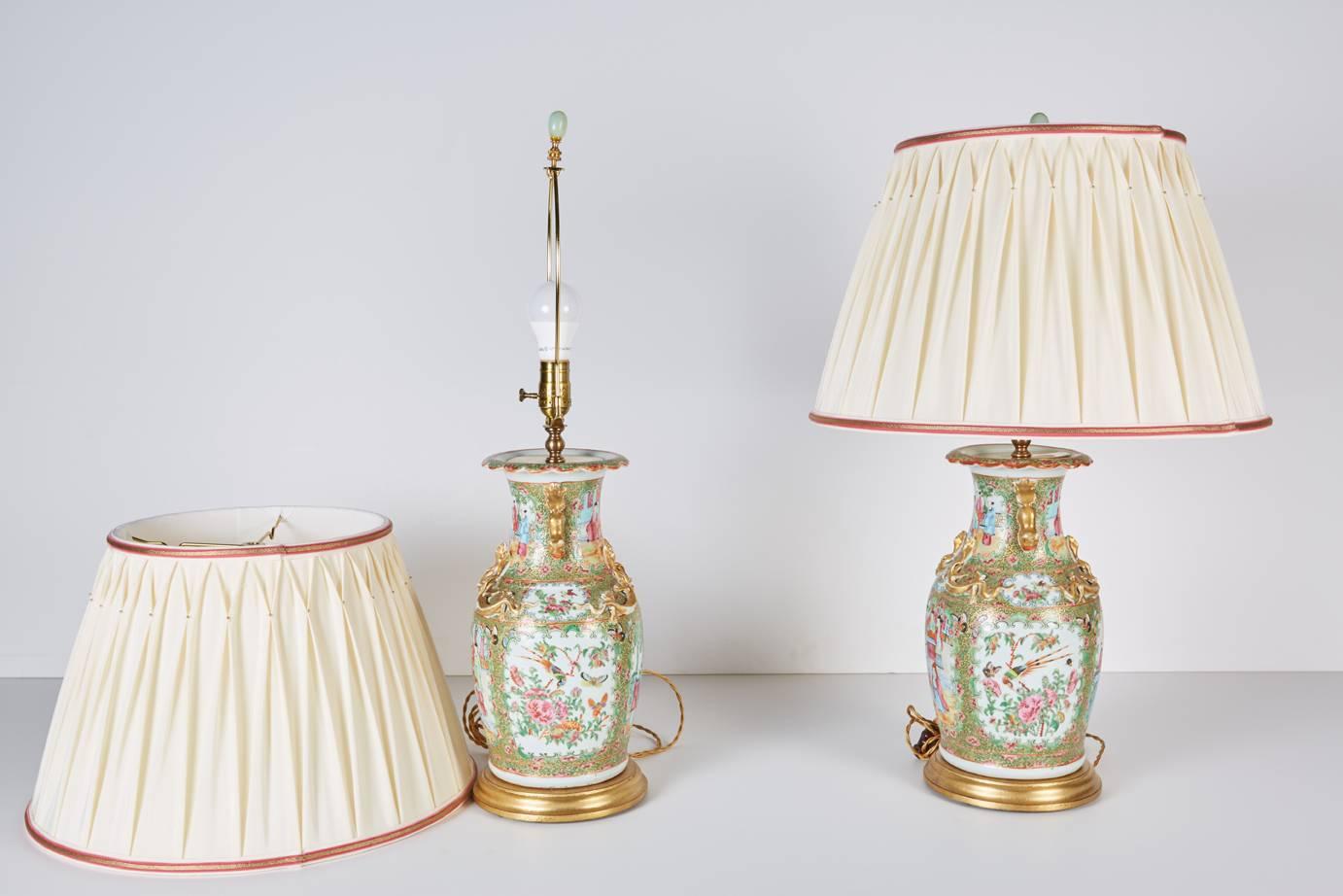 Pair of Antique Chinese Export Rose Mandarin Vases Now Custom Mounted as Lamps In Excellent Condition For Sale In Dallas, TX