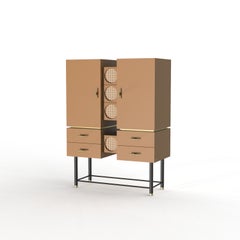 Cody-Schrank im Mid-Century-Stil, Walnuss und Rattan, hergestellt in Portugal von Muranti