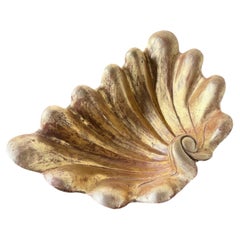 Large 1900s carved wood shell-shaped dish with gold patina