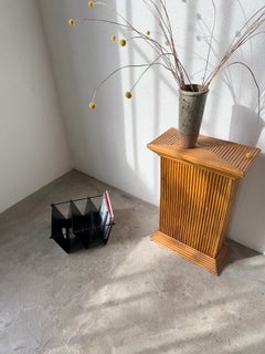 1980s Memphis-style modular magazine rack