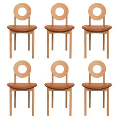 Ensemble de six chaises de salle à manger Dumick contemporaines en chêne blanc et cuir italien