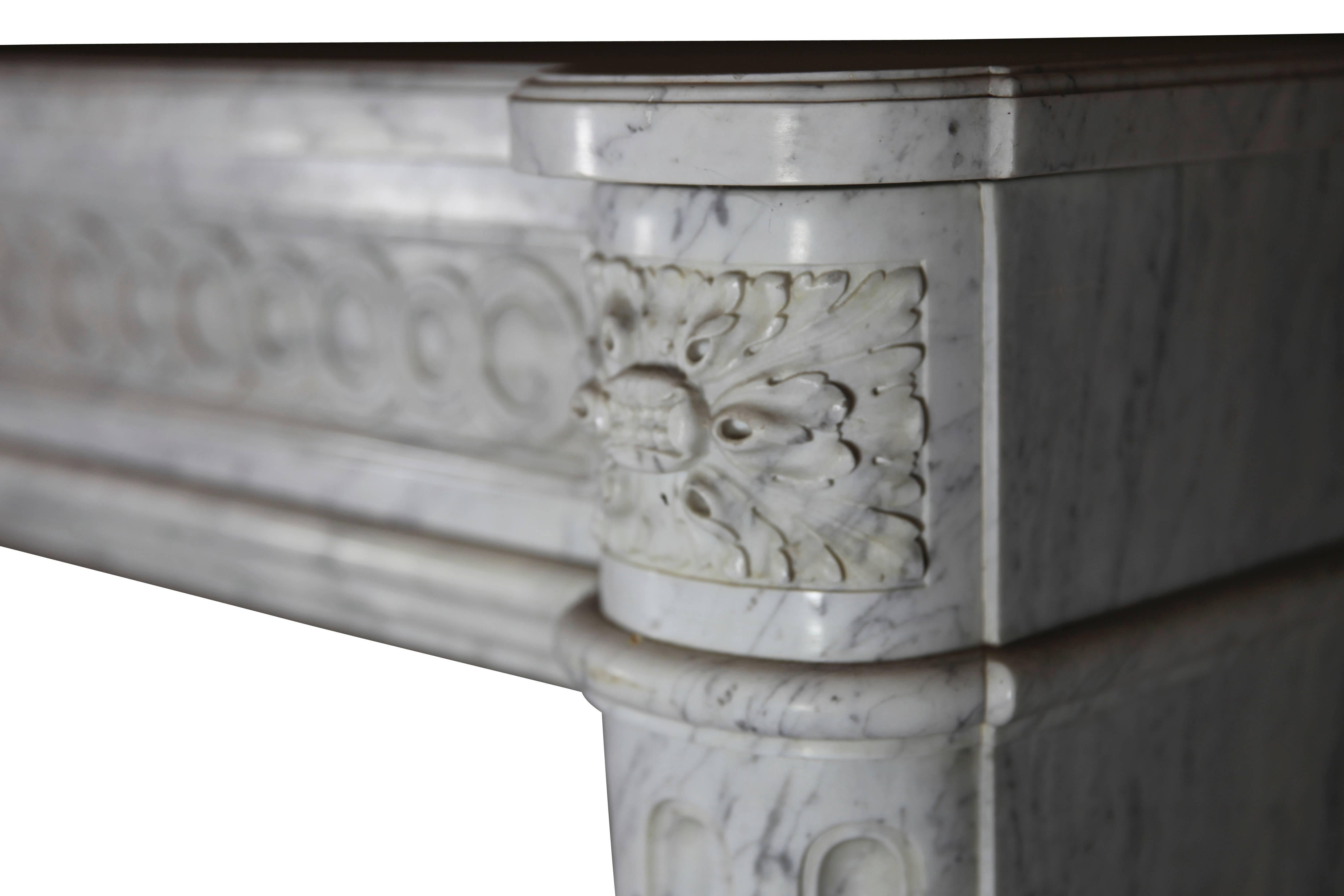 18th Century Louis XVI Carrara Marble Original Antique Fireplace Mantel In Excellent Condition In Beervelde, BE