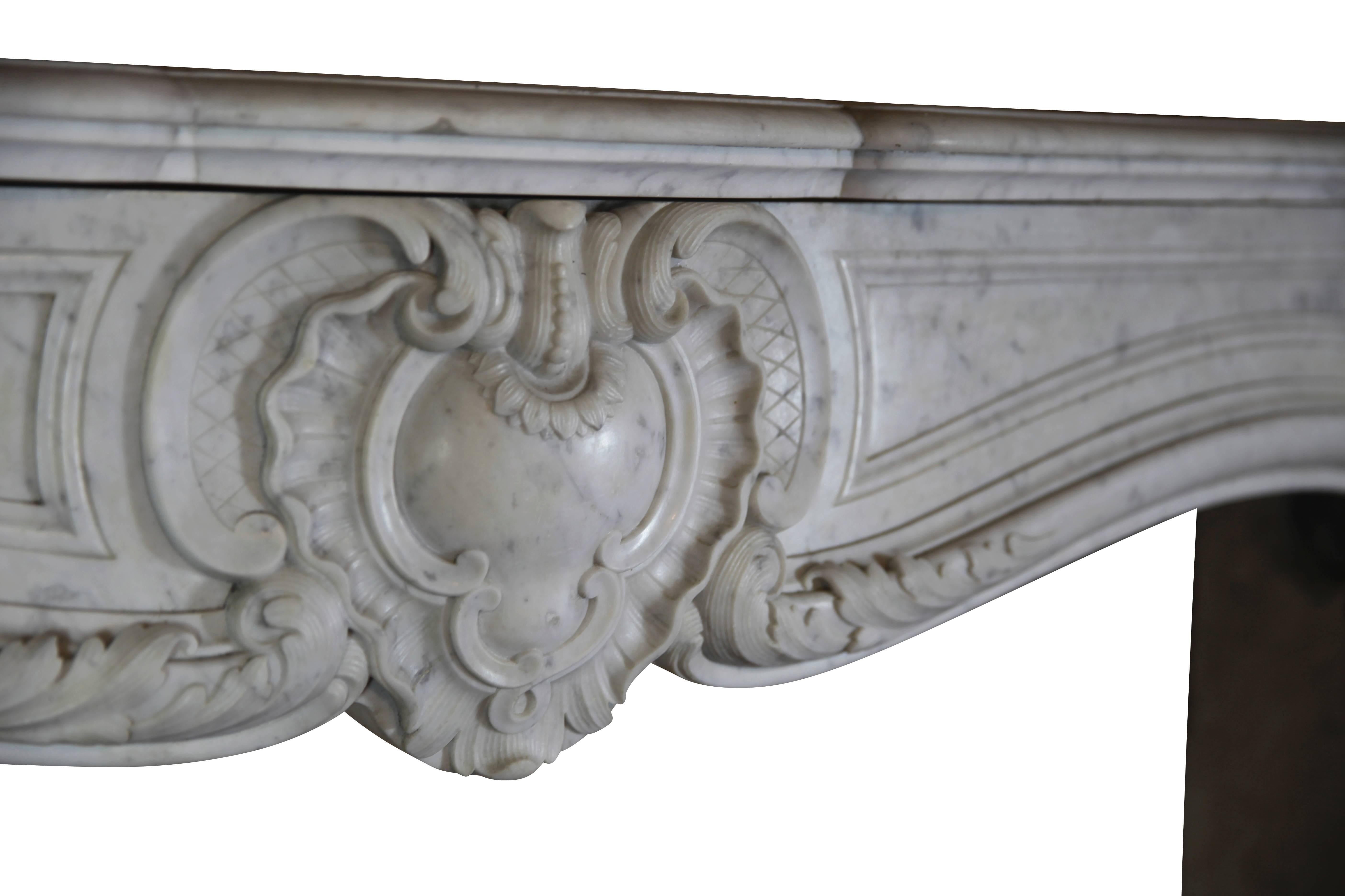 Regency 19th Century Original Antique Fireplace Mantle in Carrara Marble For Sale