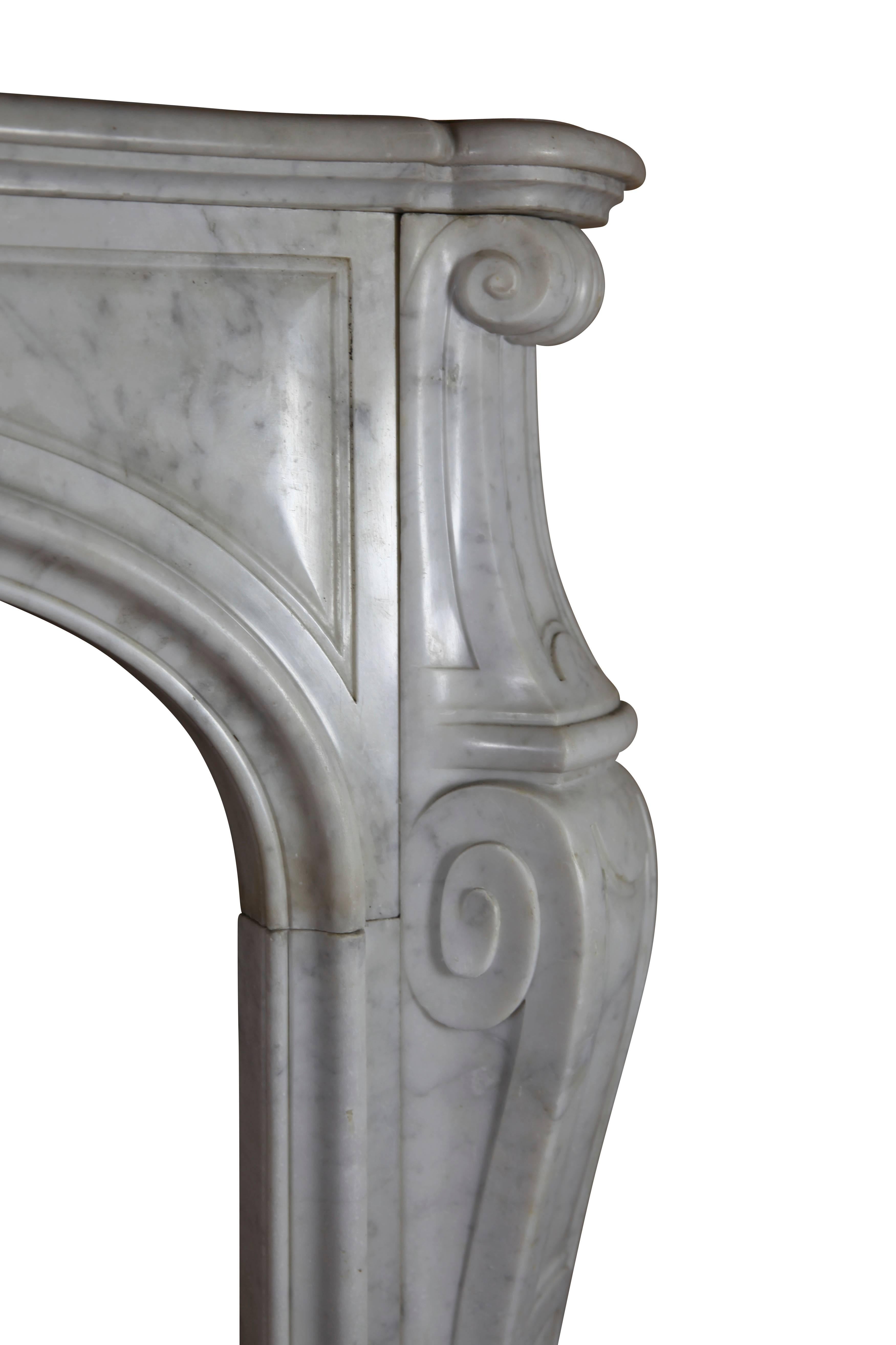 Hand-Carved Fine Small French Carrara Marble Classic Antique Fireplace Surround For Sale