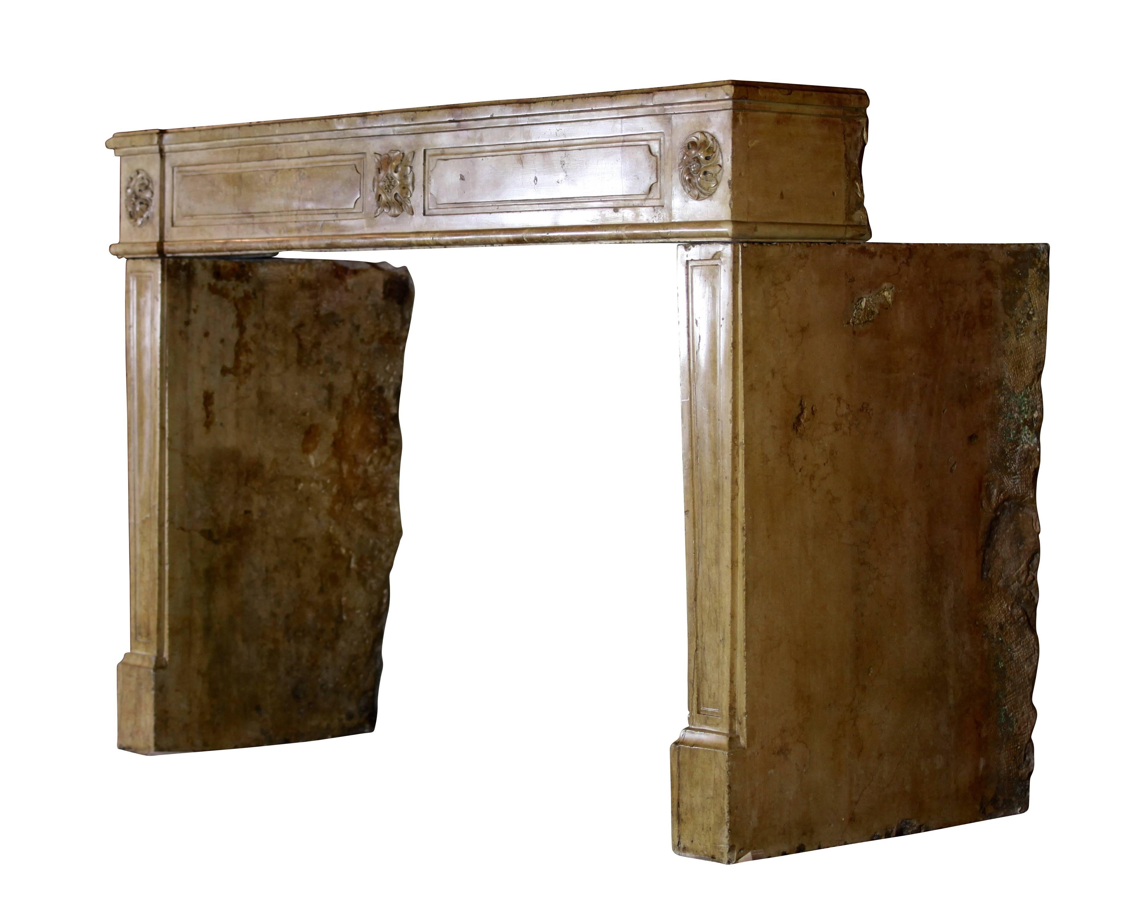 18th Century Original Antique French Country Fireplace Mantel In Excellent Condition For Sale In Beervelde, BE