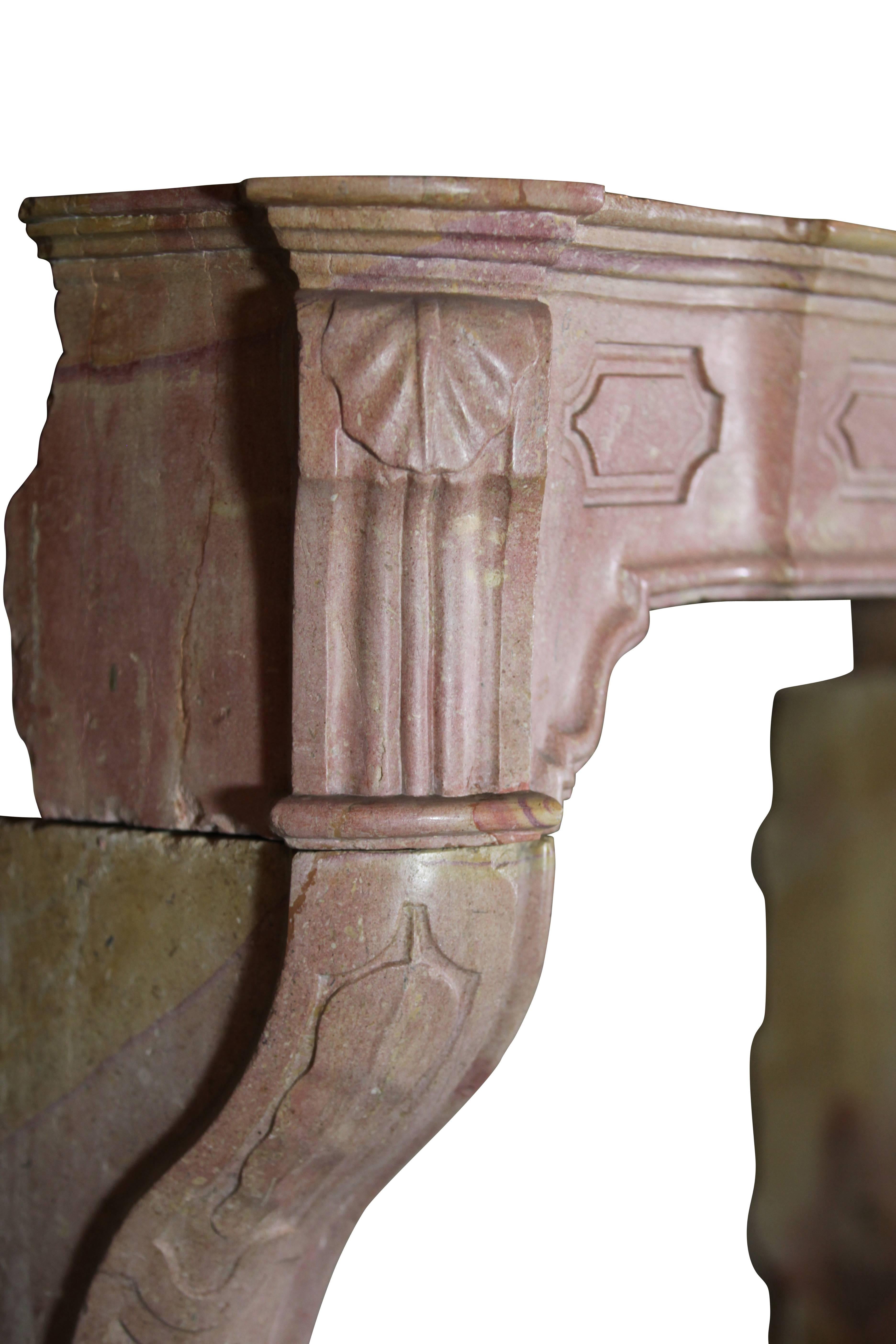 18th Century Original Pink Stone Antique Fireplace Mantle In Good Condition For Sale In Beervelde, BE