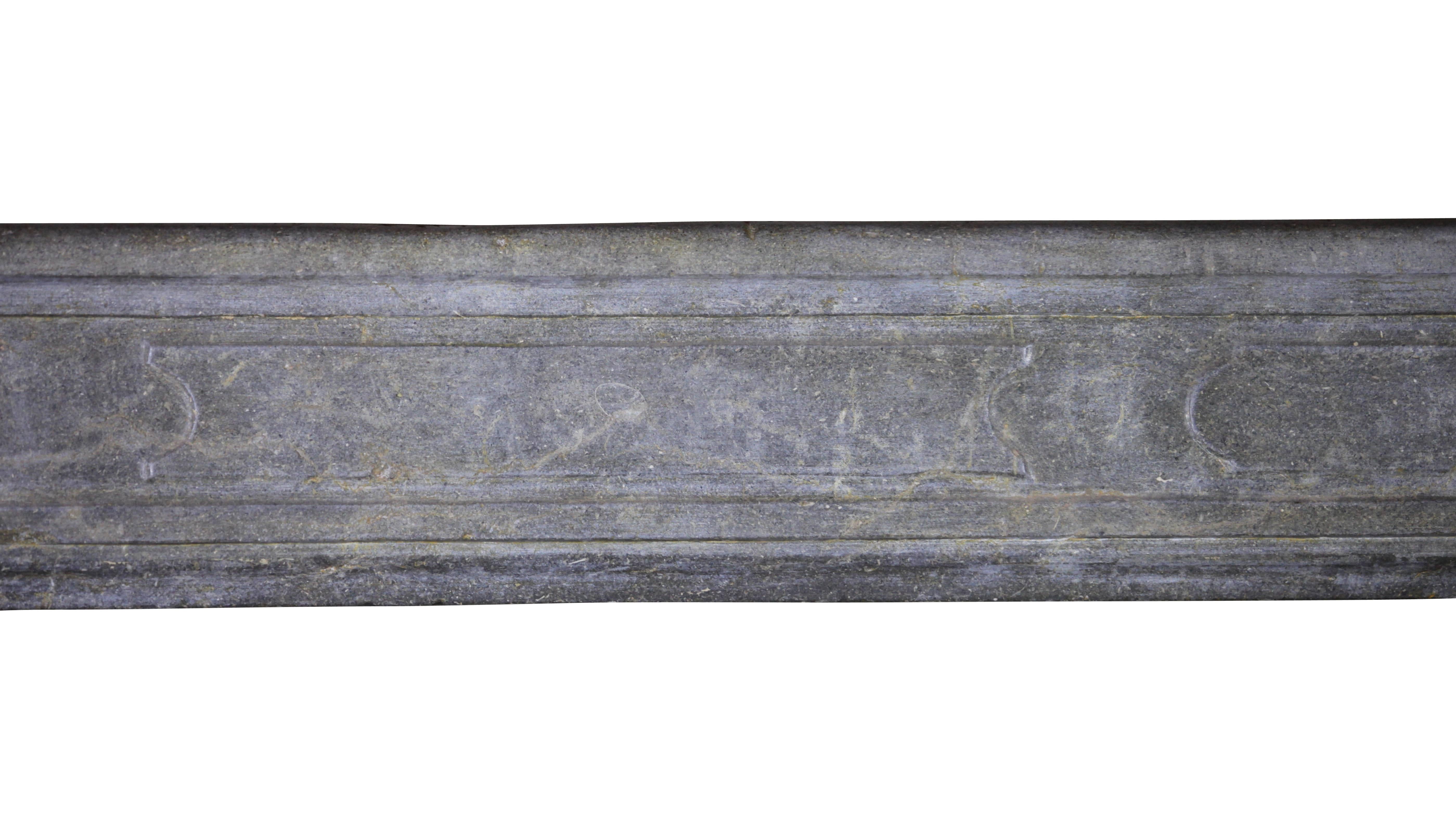 Bicolor-Marmorstein-Kaminumrandung mit ländlichem Touch. Kann in verschiedenen Einrichtungsstilen verwendet werden.
Maßnahmen:
153 cm EW 60.23