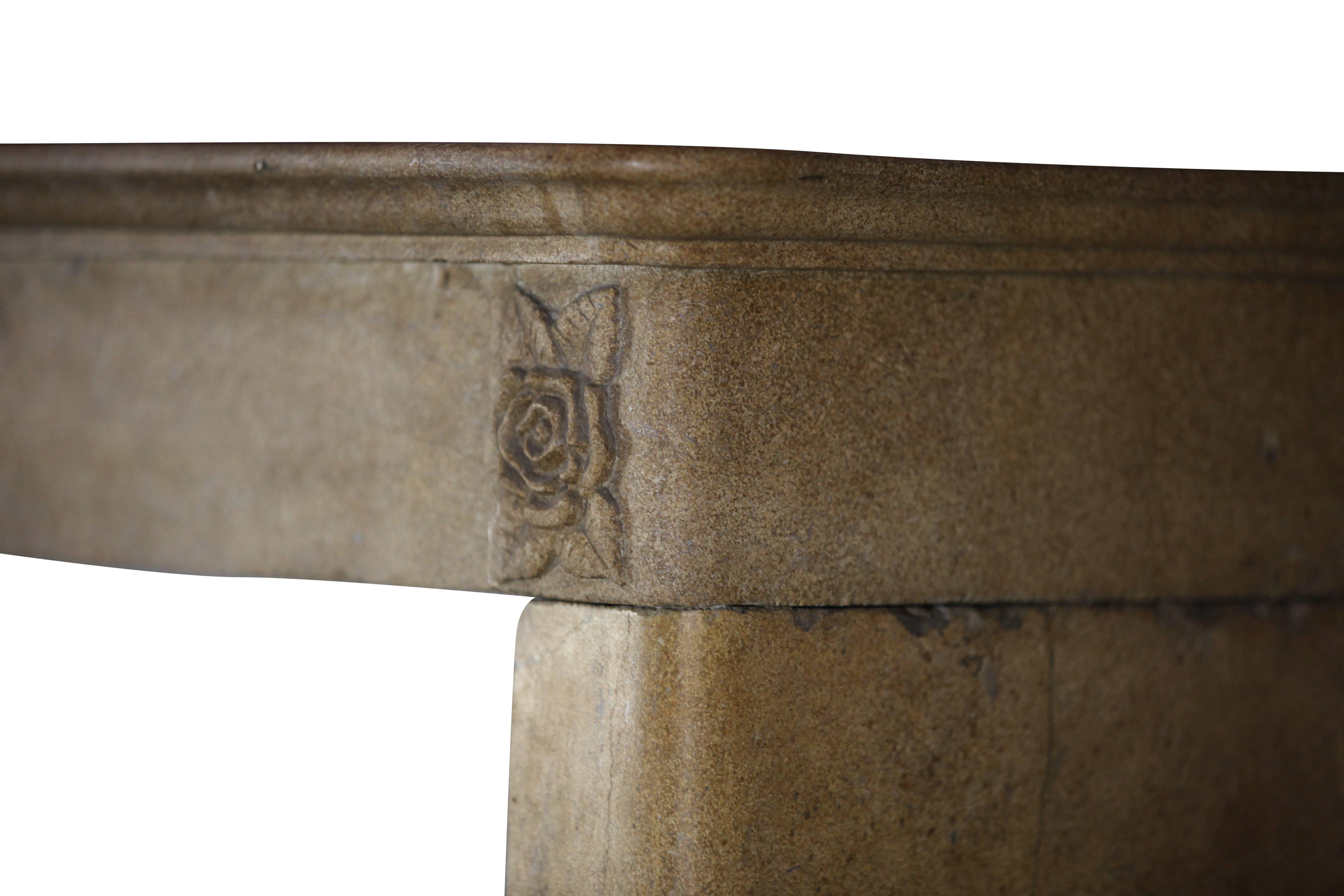 19th Century Honey Color Antique Fireplace Mantle in Limestone For Sale 2