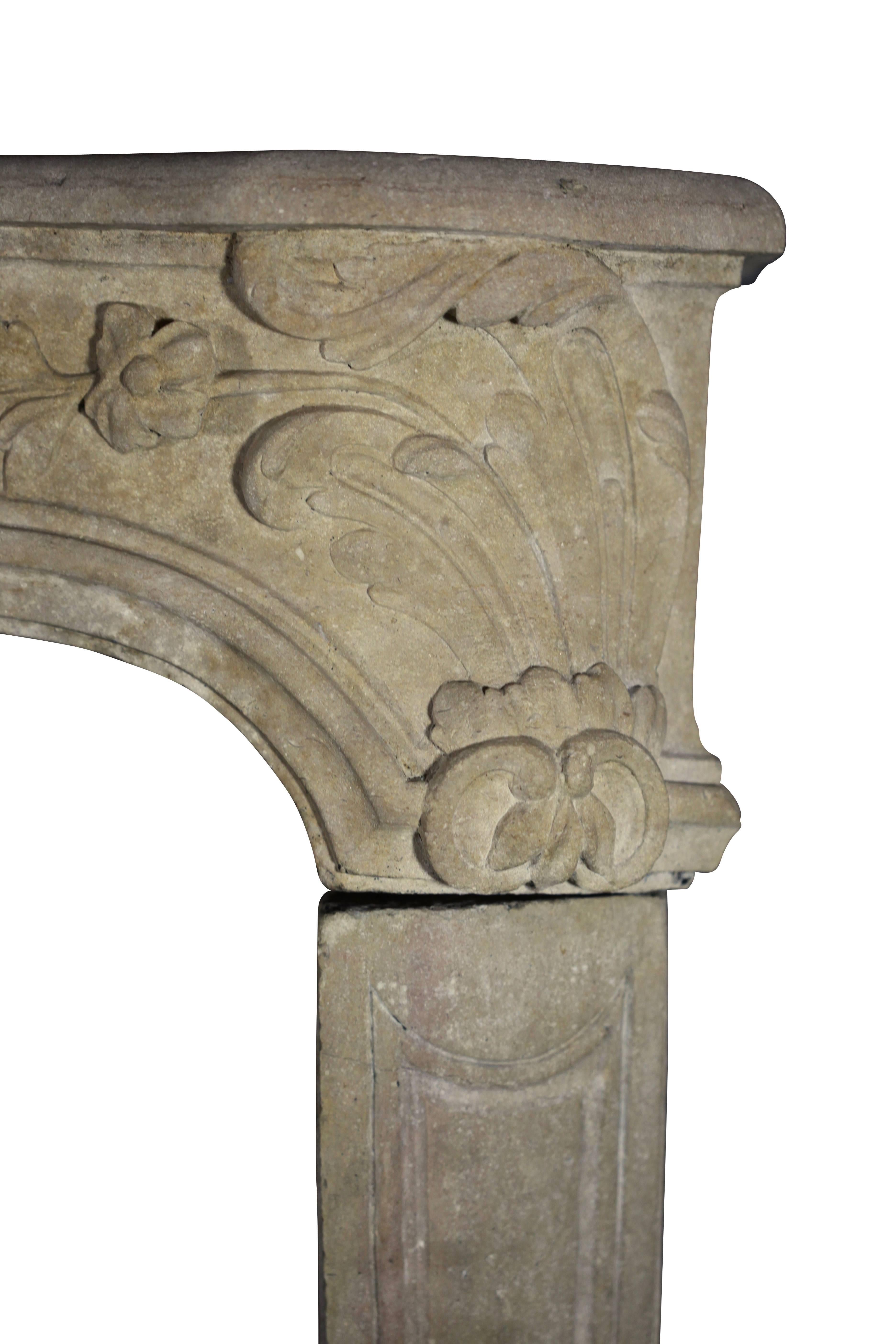 18th Century French Classic Country Antique Fireplace Mantle in Limestone For Sale 2