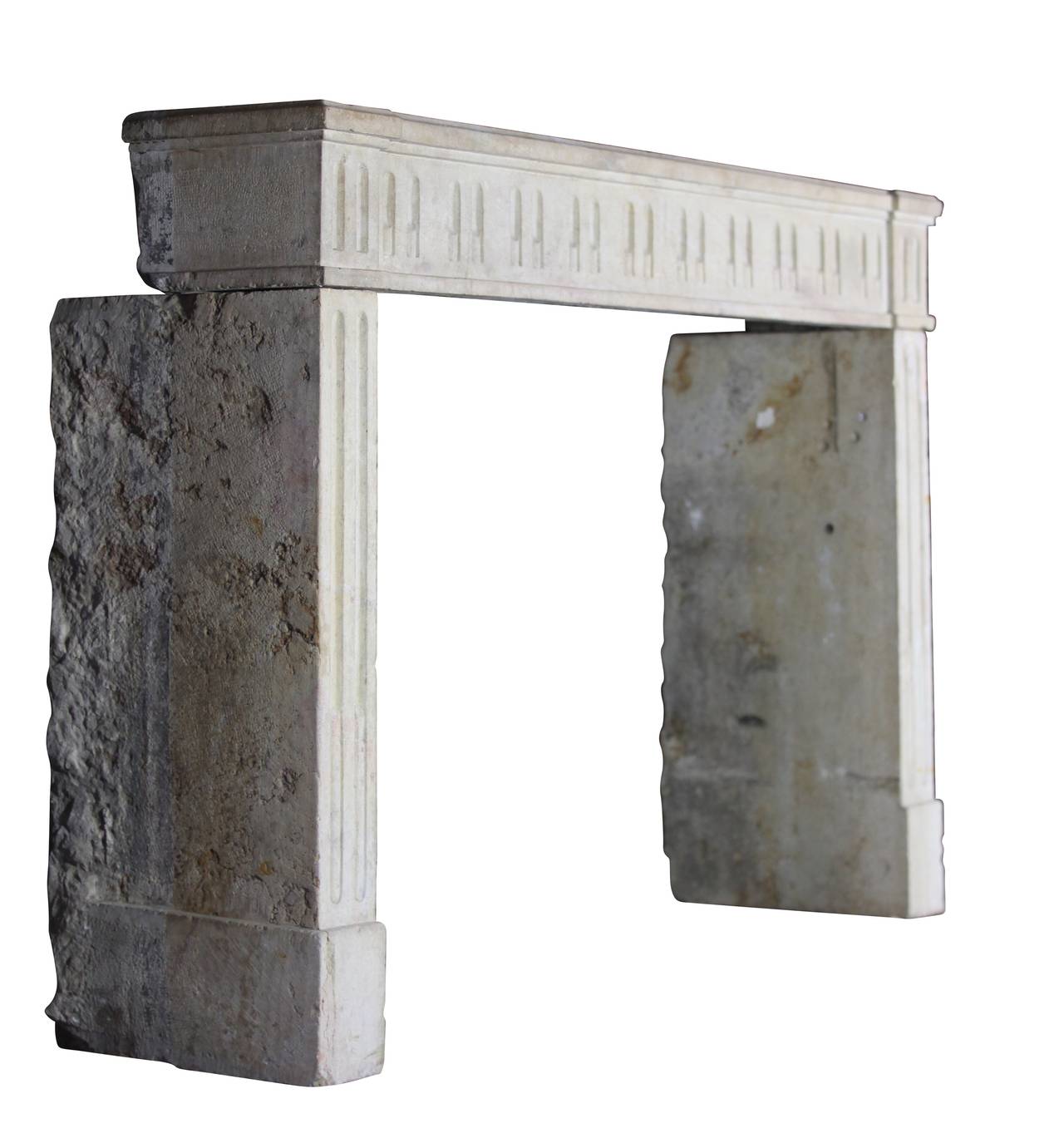 French Classic Antique Fireplace Surround in Limestone in Belgian Warehouse In Good Condition In Beervelde, BE