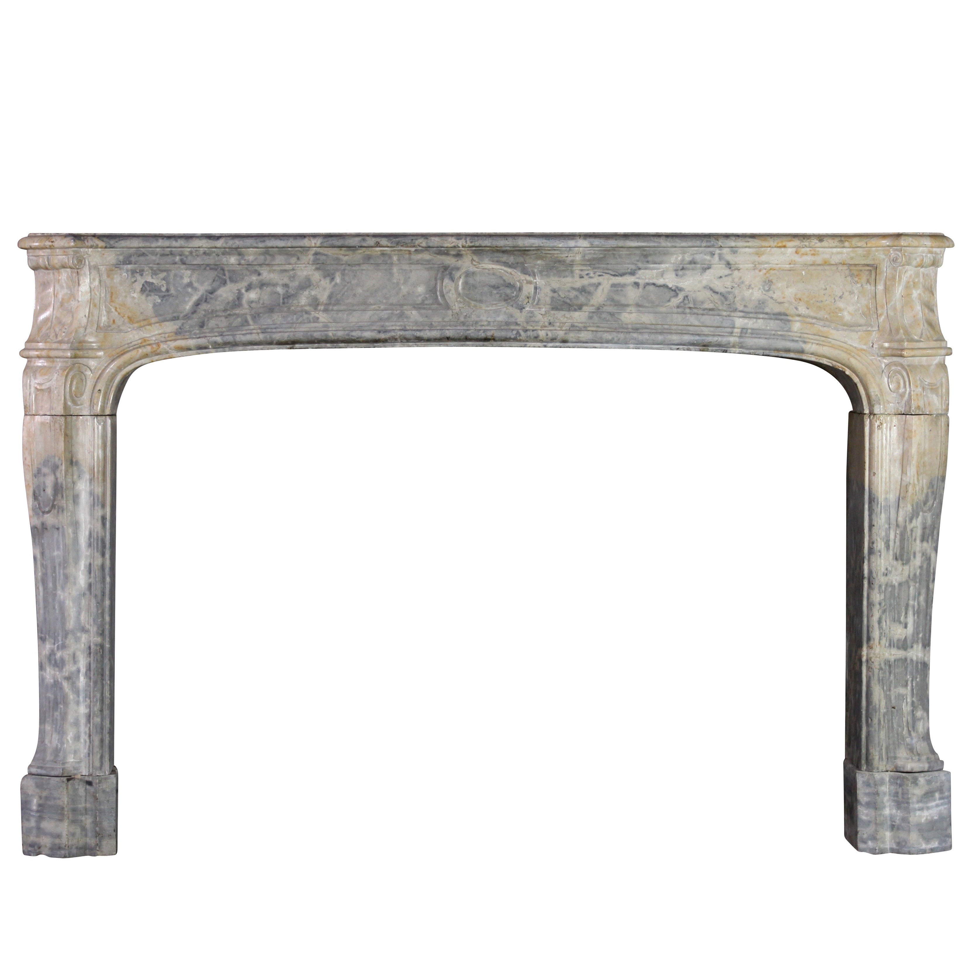 Repisa de chimenea antigua francesa del siglo XVIII Louis XIV en piedra dura