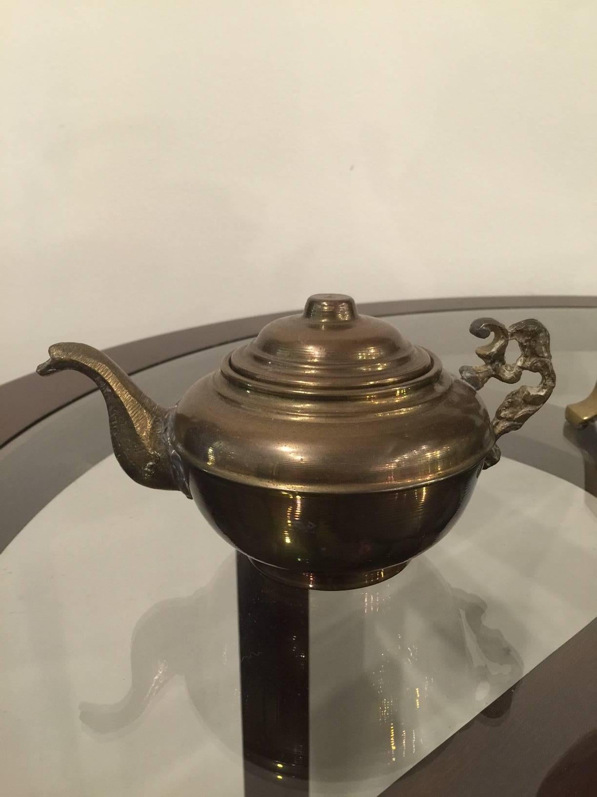 Vintage Brass Samovar In Excellent Condition In Raleigh, NC