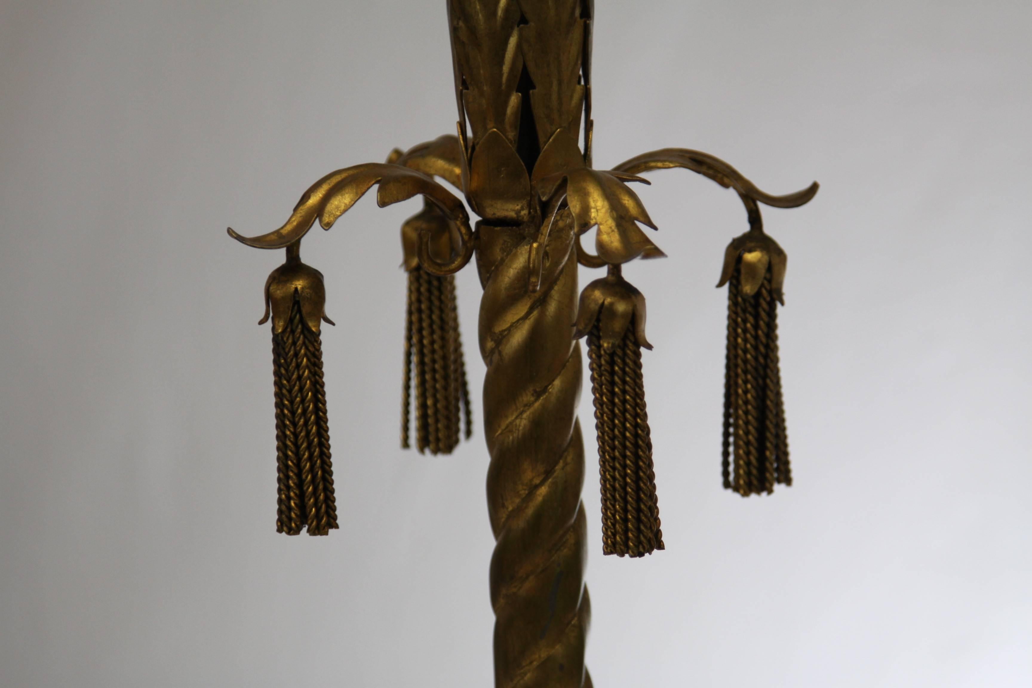 Hollywood Regency Style Gilt Italian Tassel Lamp Marble Base In Excellent Condition For Sale In Raleigh, NC