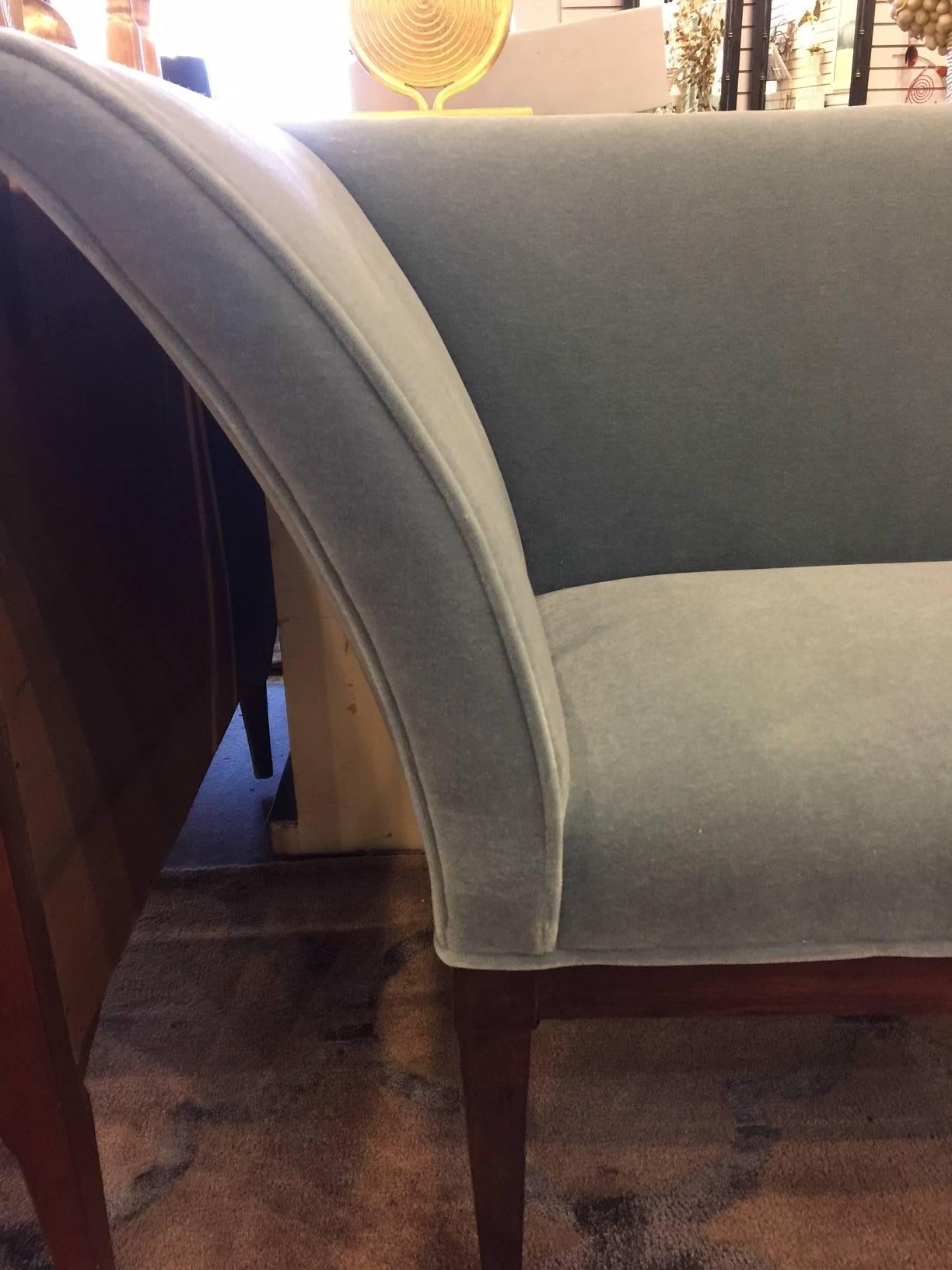 Swanky Mohair Settee In Excellent Condition In Raleigh, NC