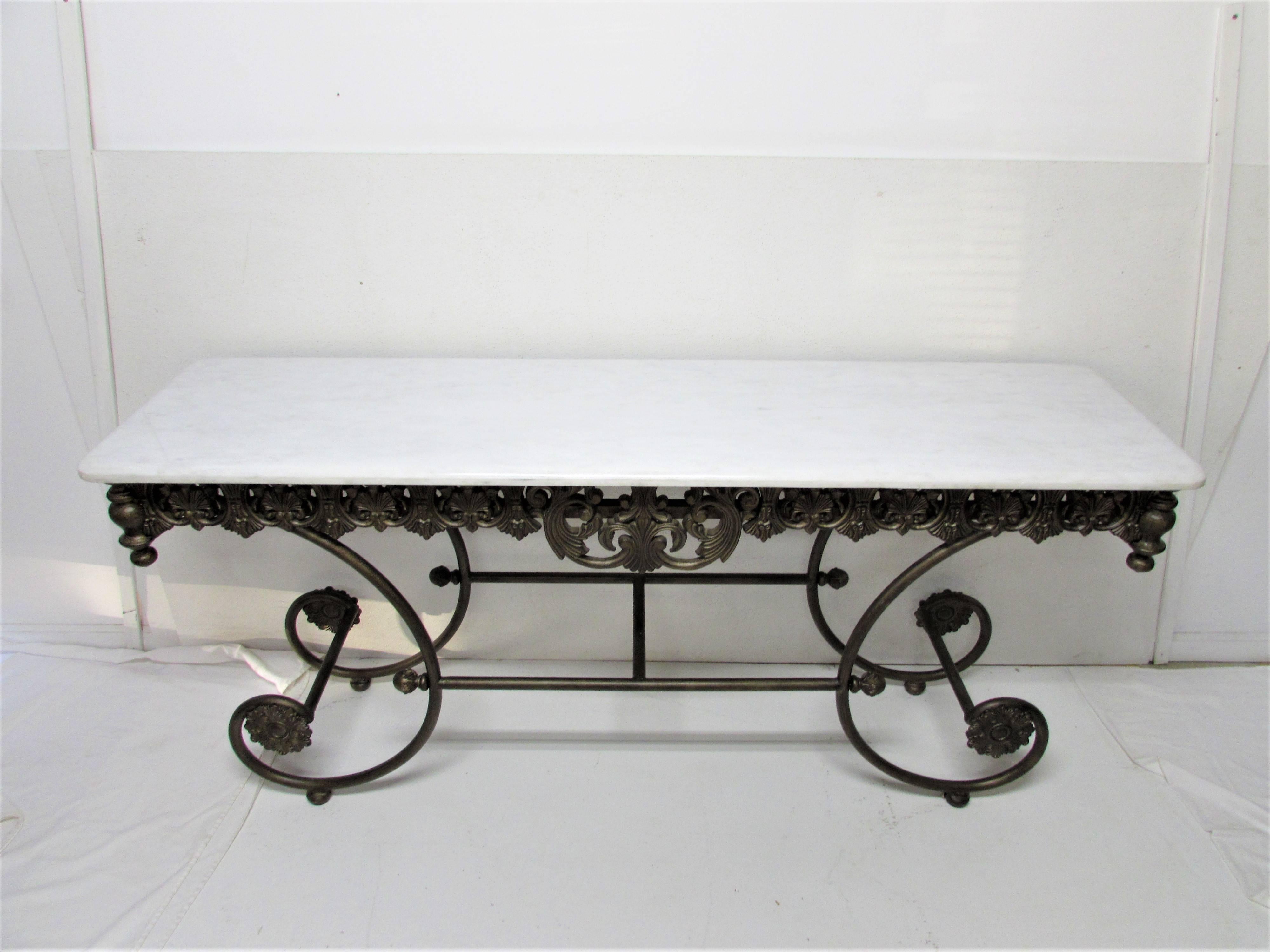 French Provincial Stunning Drexel Heritage Belle Maison Console Table