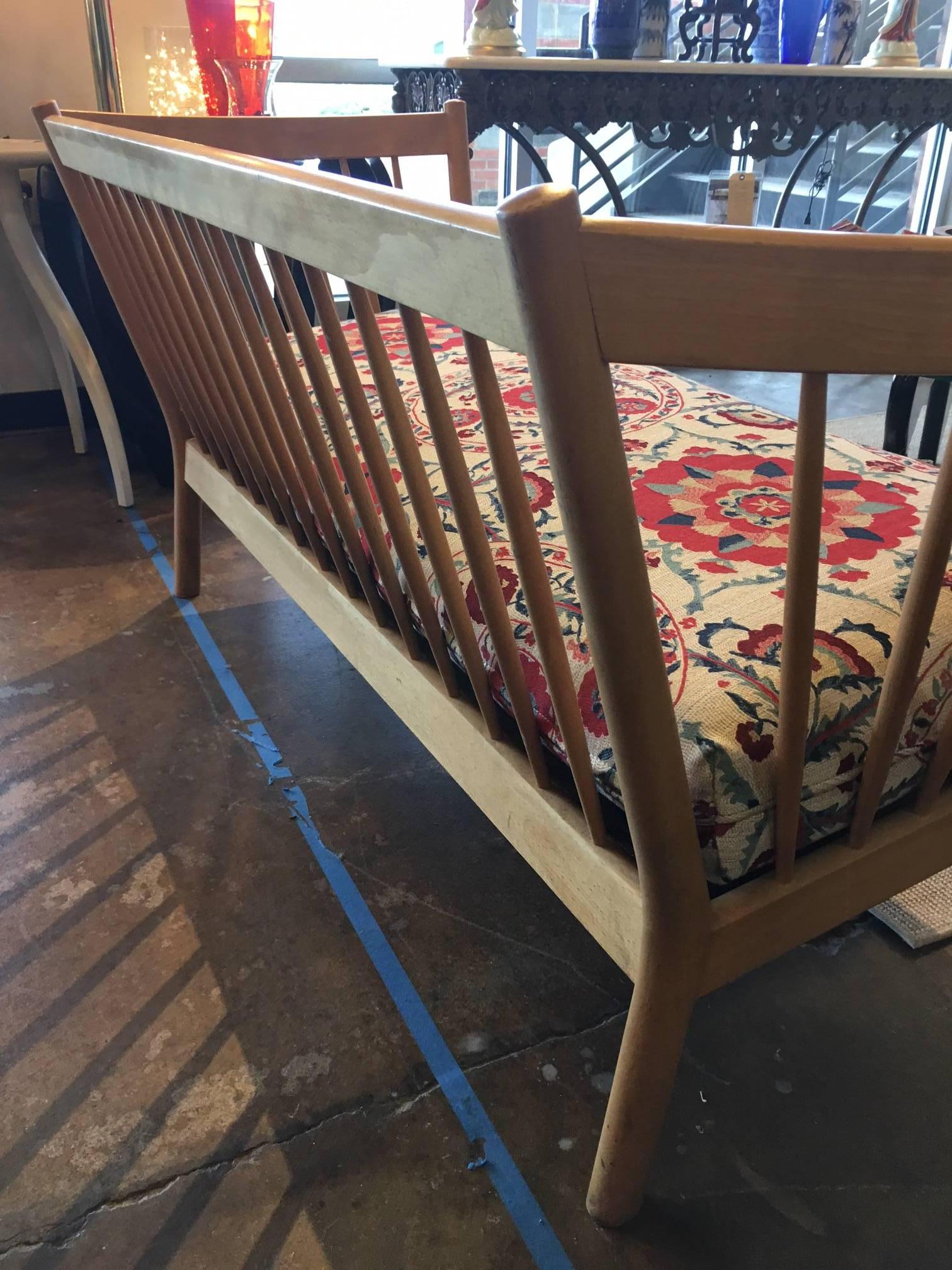 Scandinavian Spindle Settee In Excellent Condition In Raleigh, NC