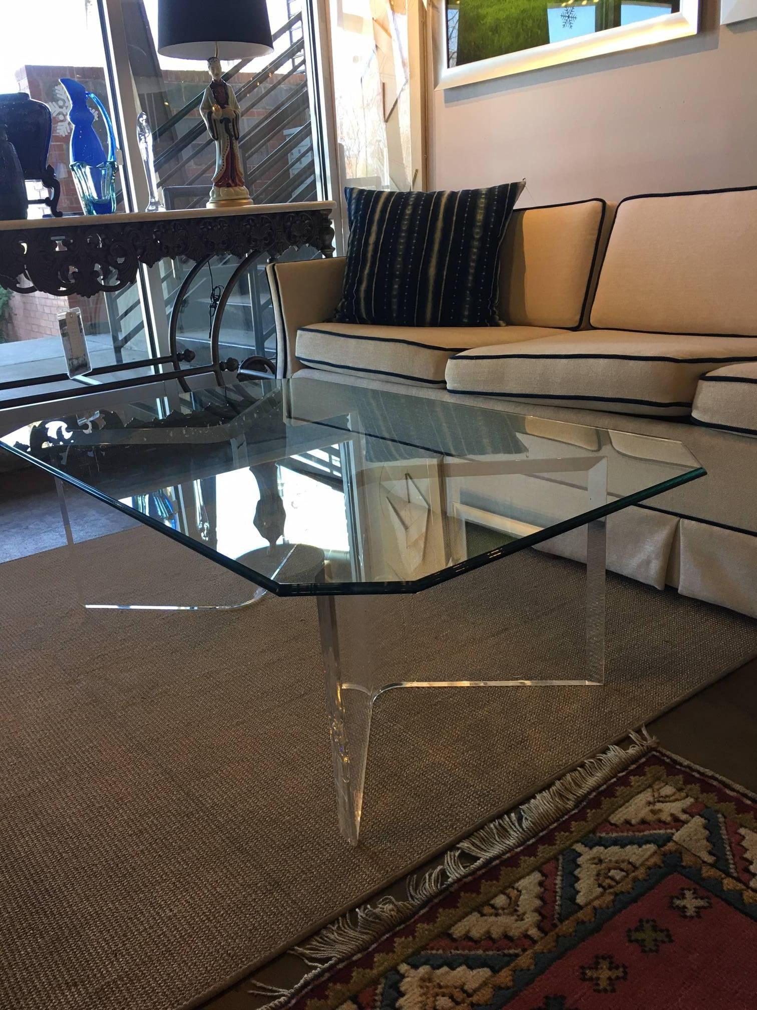 Late 20th Century Lucite and Glass Modern Coffee Table For Sale