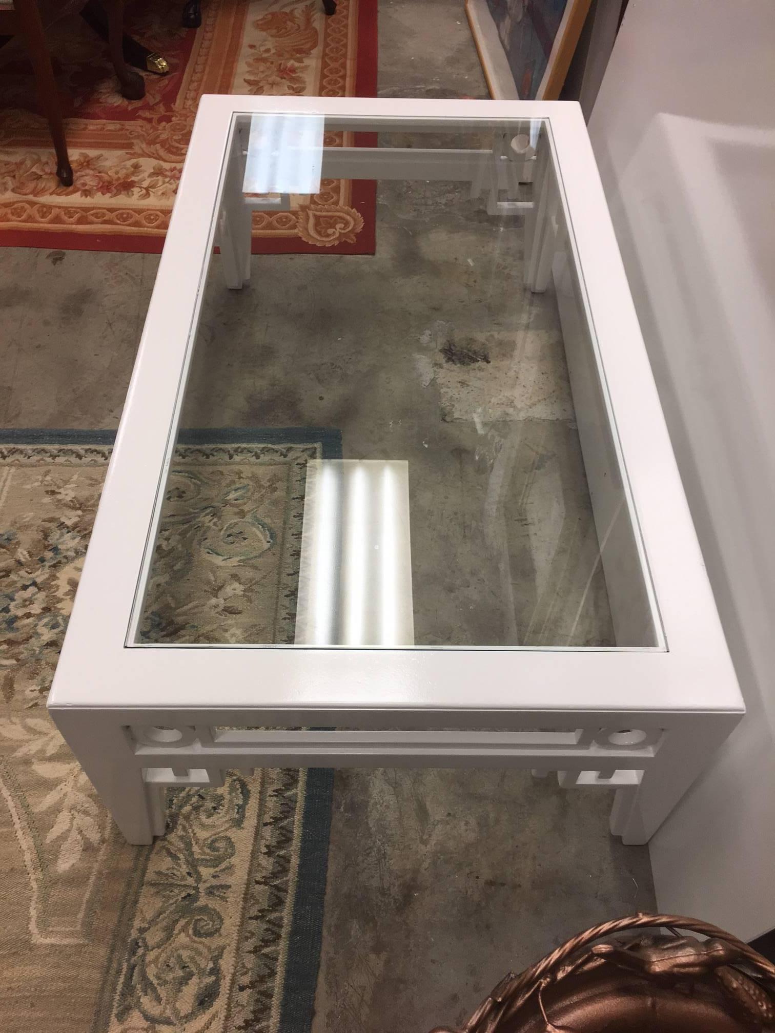 Neoclassical Style Large Coffee Table In Good Condition For Sale In Raleigh, NC