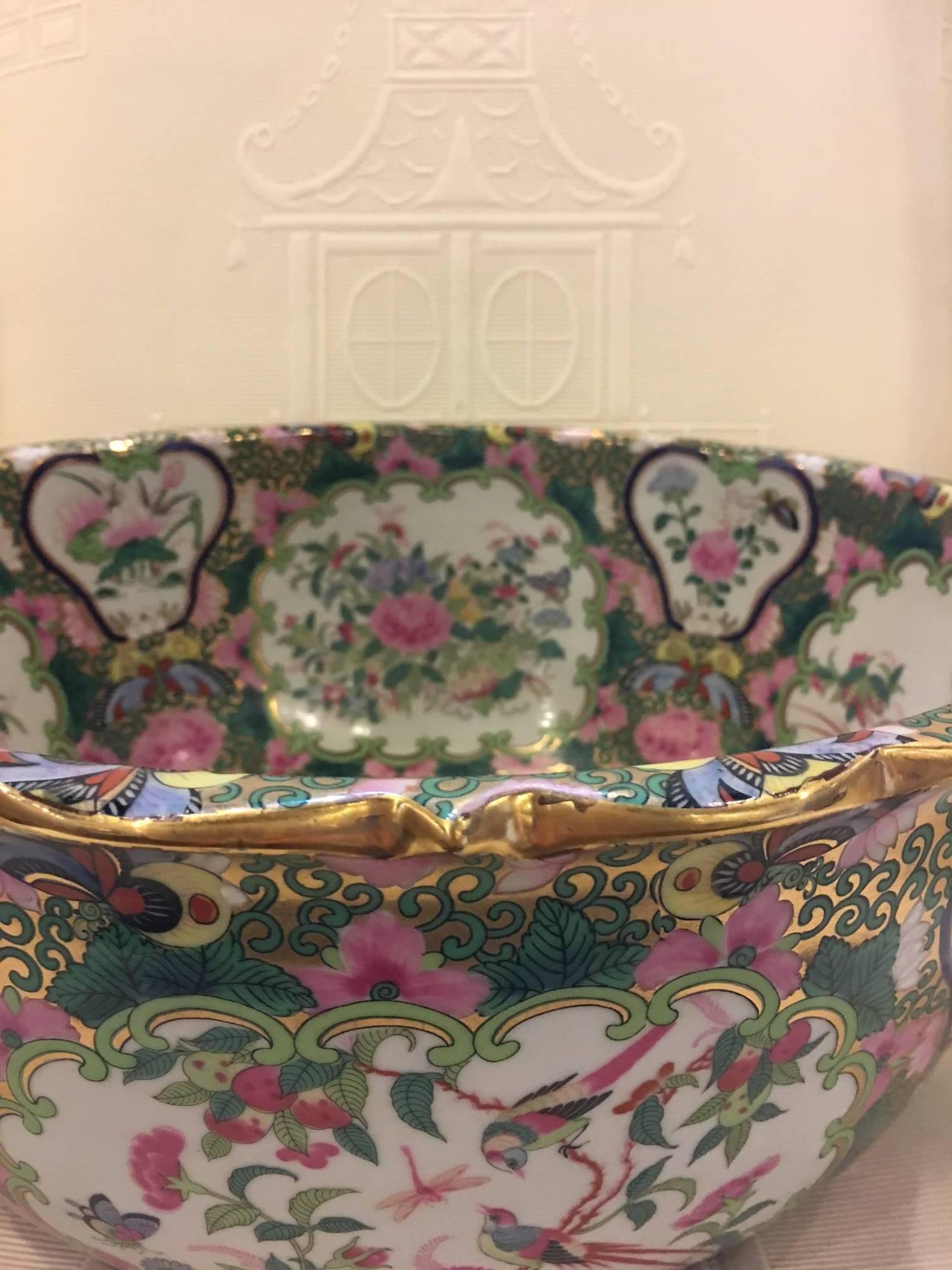 Chinese Canton Style Famille Rose Porcelain Punch Bowl In Excellent Condition In Raleigh, NC