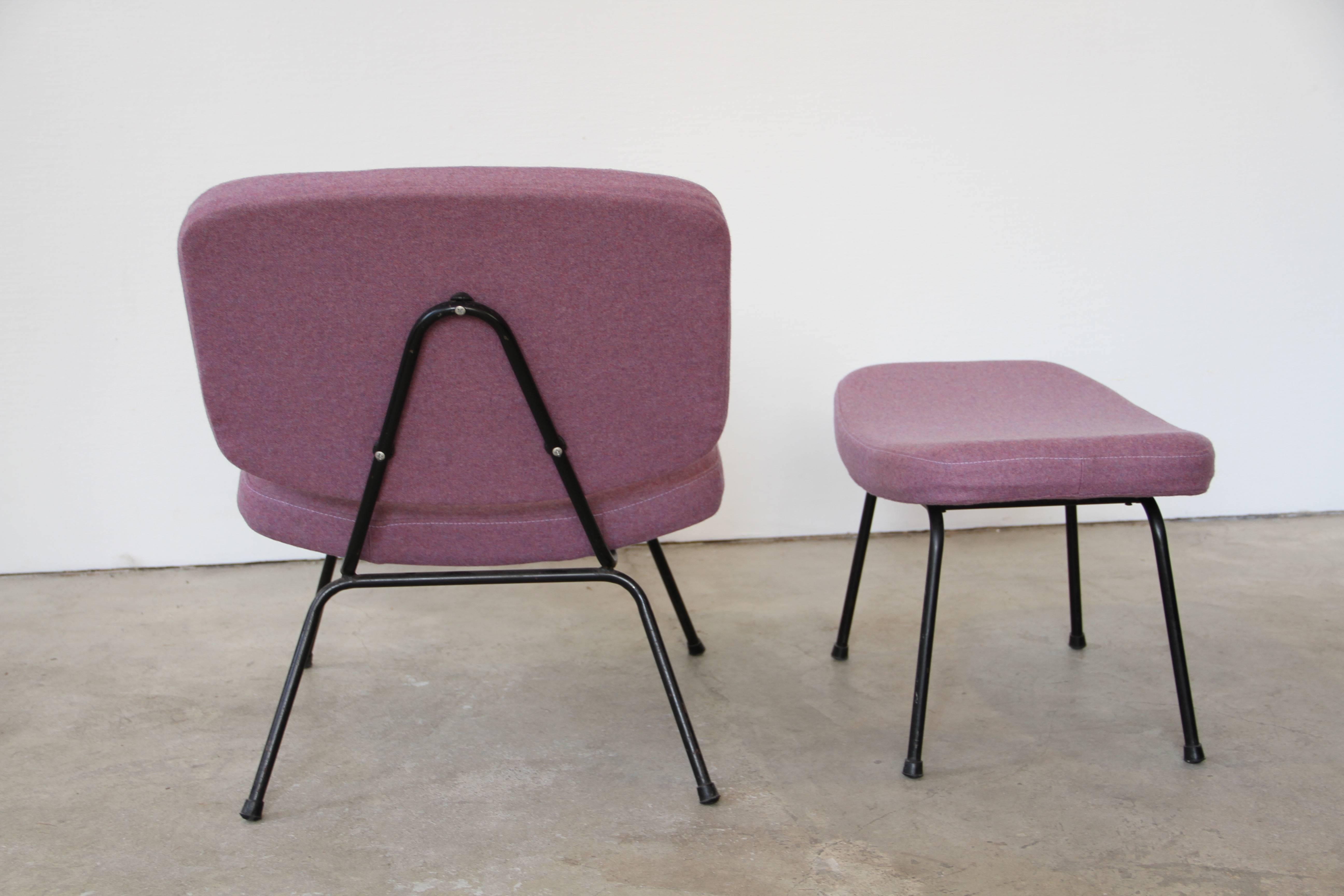 French Two Sets of Lows Chairs CM190 with Footstools by Pierre Paulin for Thonet, 1959 For Sale