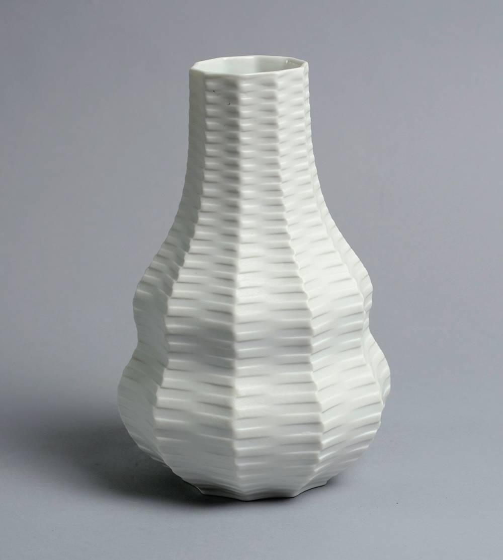 Post-Modern Three Vases with Matte White Glaze by Heutschenreuther For Sale