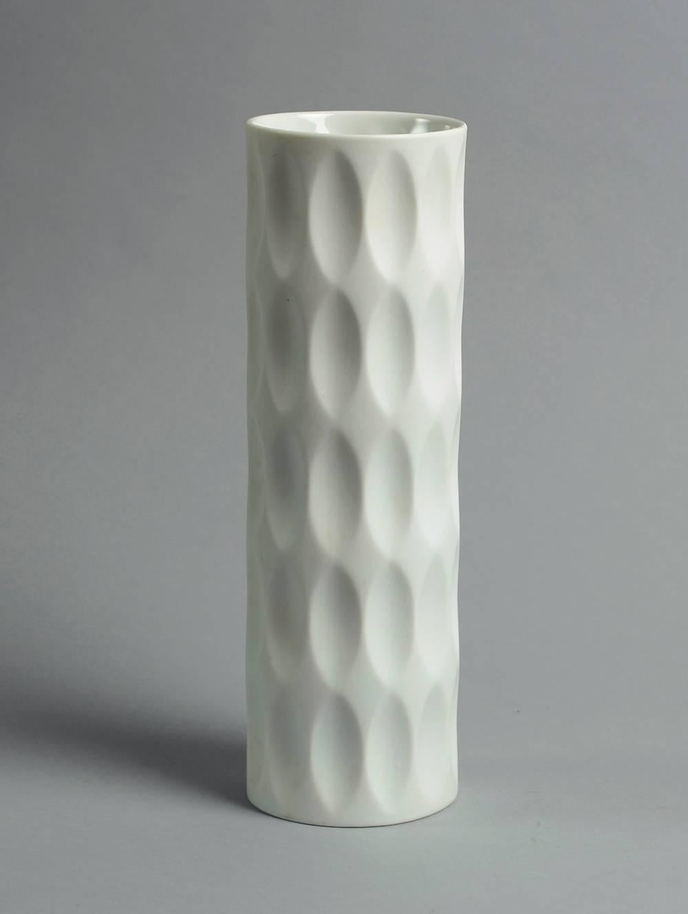 Three Vases with Matte White Glaze by Heutschenreuther In Excellent Condition For Sale In New York, NY