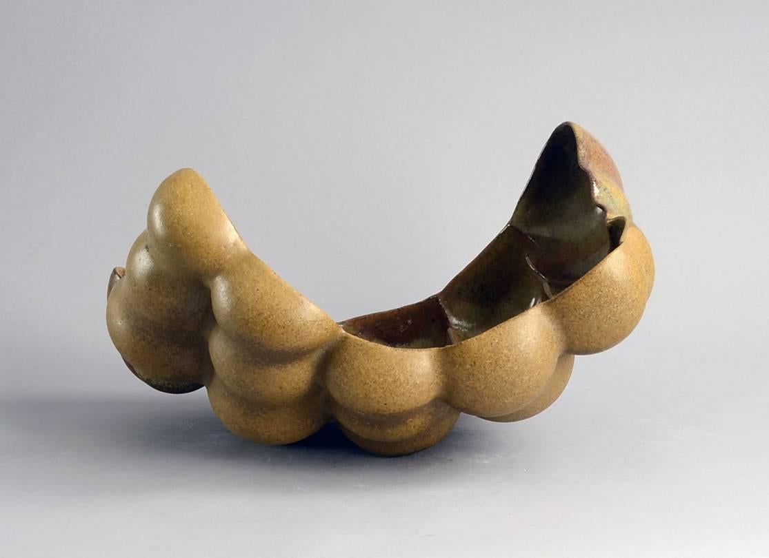 Stoneware Organic Sculptural form by Beate Kuhn, Germany c. 1970s-80s In Excellent Condition For Sale In New York, NY