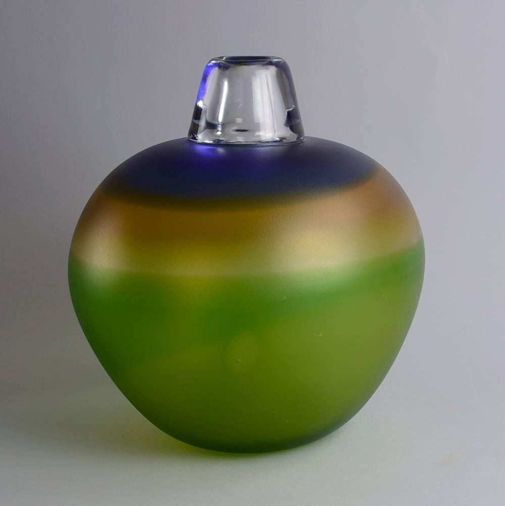 Modern  Large Glass Vase in Frosted Glass by Göran Wärff for Kosta, Sweden For Sale