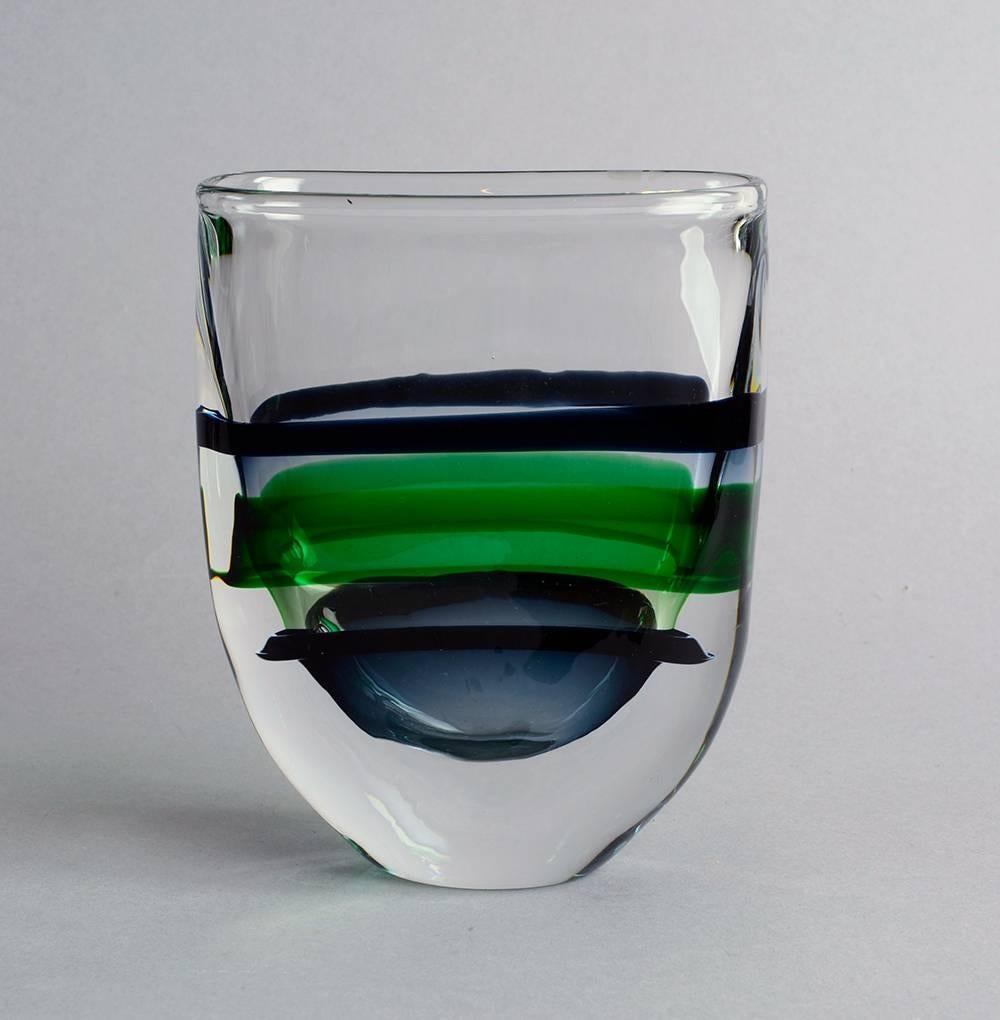 Nils Landberg for Orrefors, Sweden.
Sommerso vase in green, blue and clear glass, 1950s.
Measures: Height 6