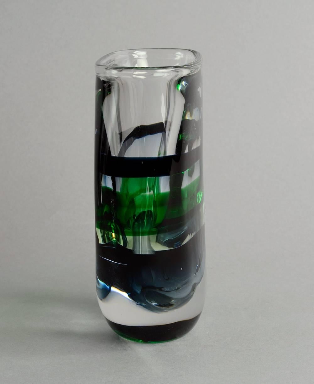 Art Glass Vase by Nils Landberg for Orrefors, 1950s In Excellent Condition For Sale In New York, NY