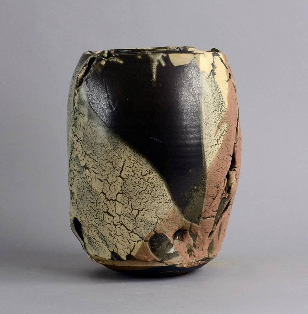 Claude Champy, own studio, France.
Unique stoneware vessel with matte charcoal, grey and brown glaze.
Measures: Height 10